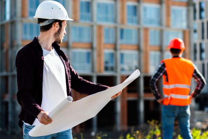 Des professionnels de la construction Créon